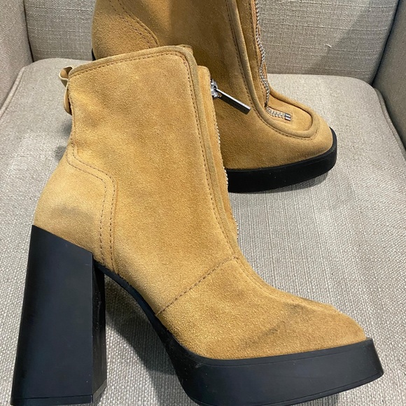 New Larroude Nicole Hi Boot Toasted Size 9.5 - Picture 9 of 14